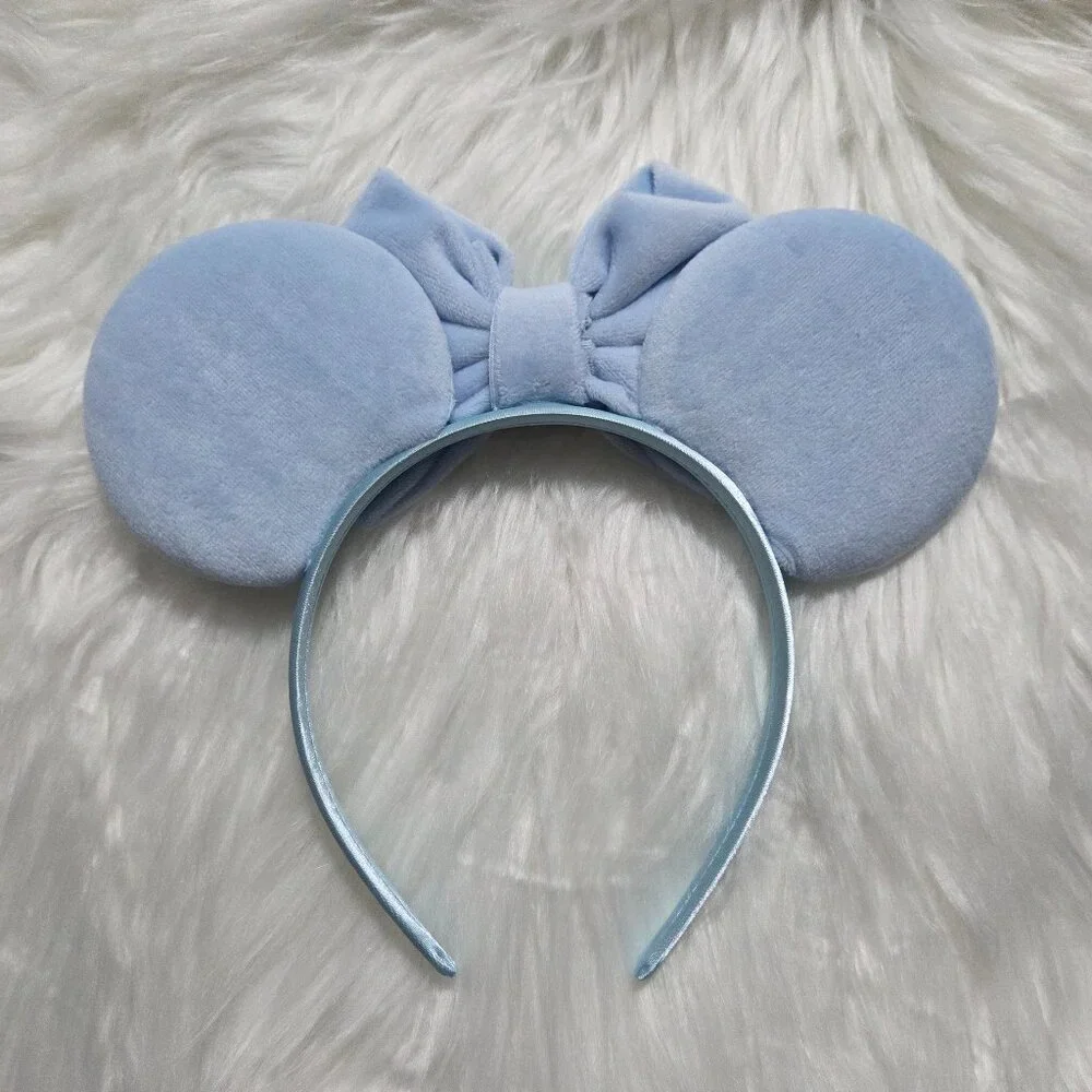 Frozen/Snowflake Minnie Mouse Ears